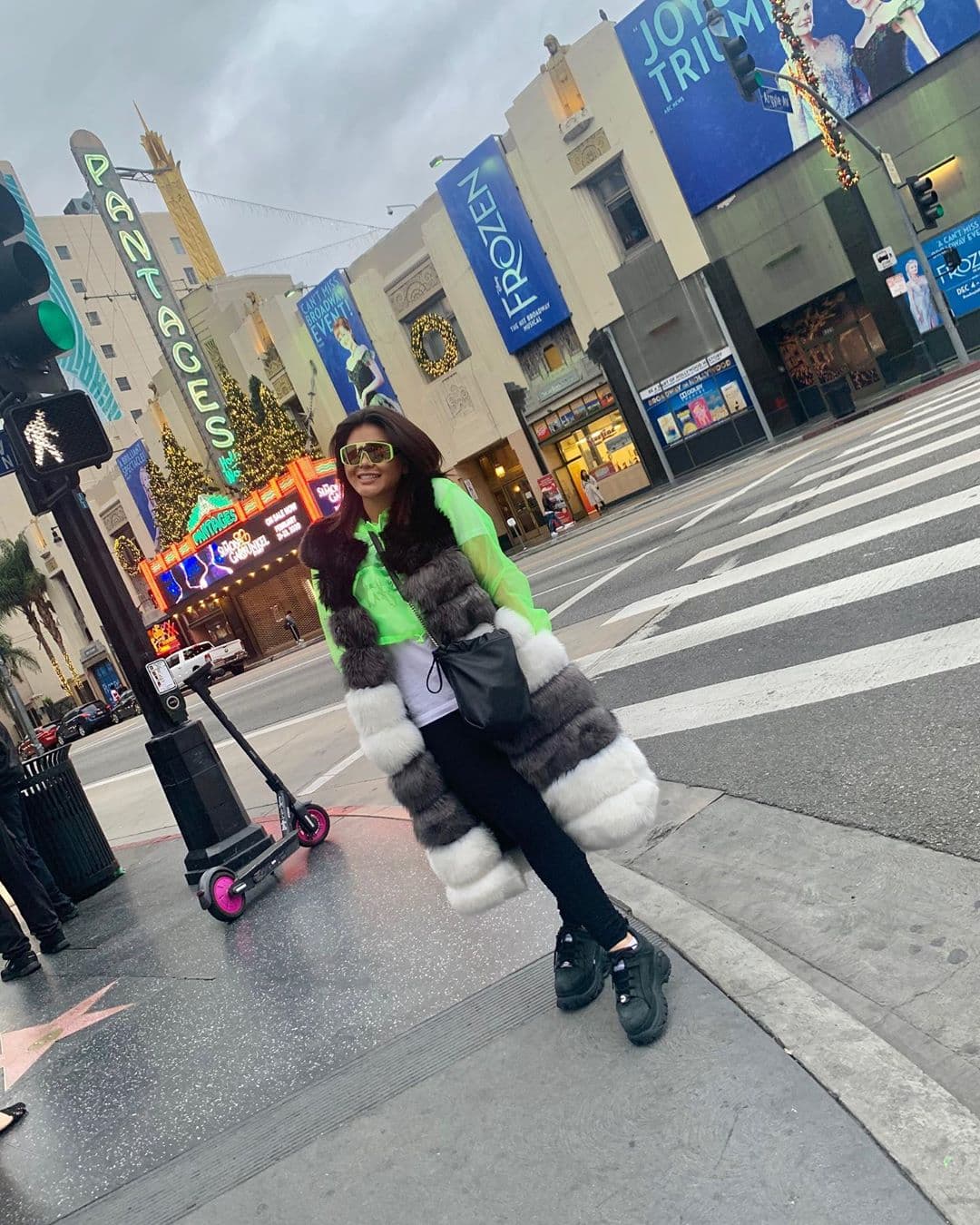 Junto a su familia, Araceli Ordaz se encuentra de vacaciones en Los Ángeles.