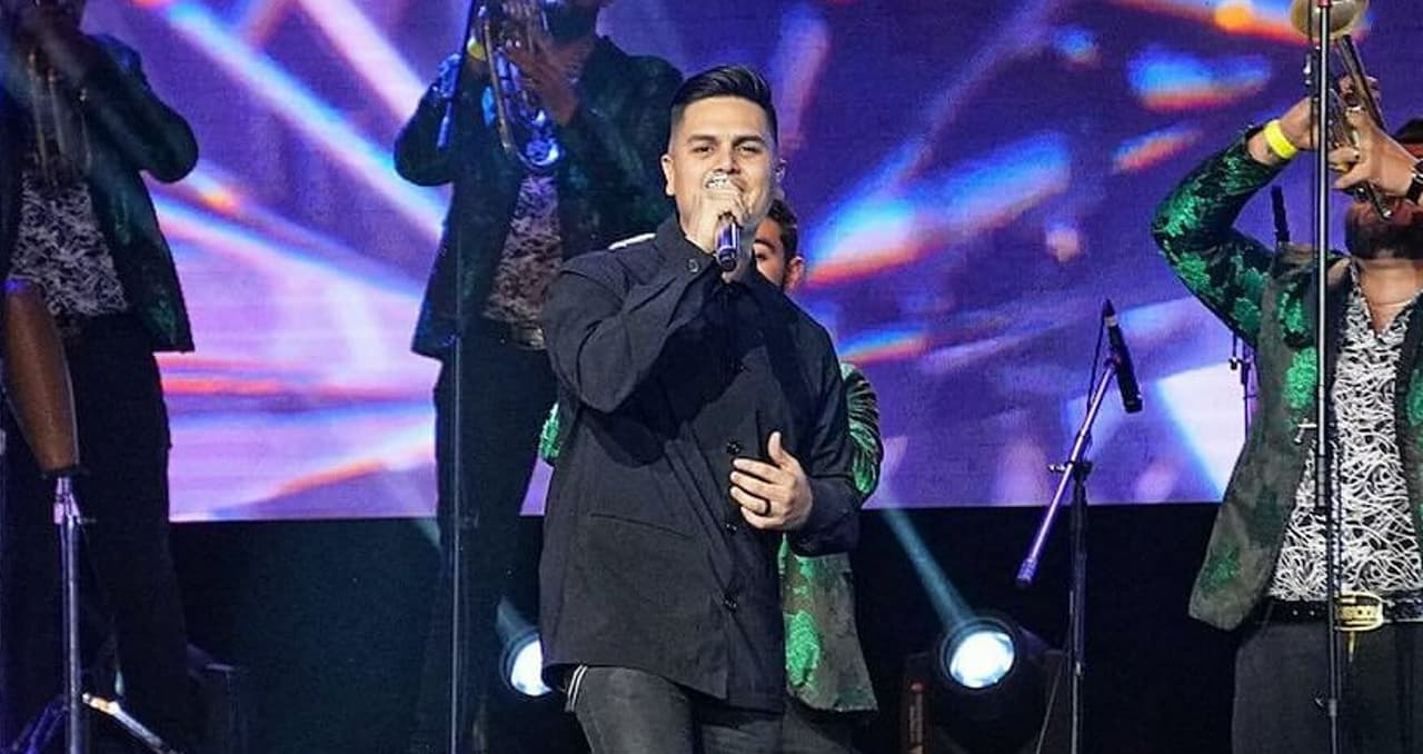 Régulo Caro habla de 'Bélico X Siempre', su nuevo tema
