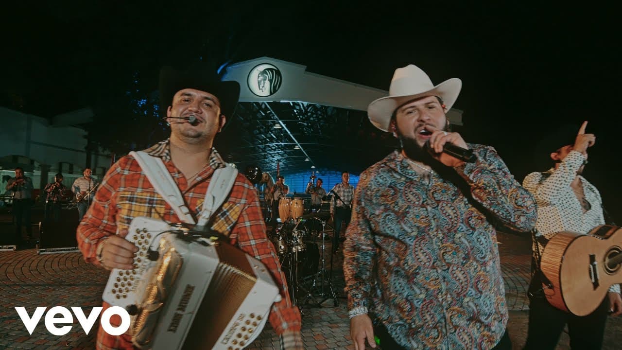 "Chalito (En Vivo) Ft. El Fantasma" es un éxito en YouTube.
