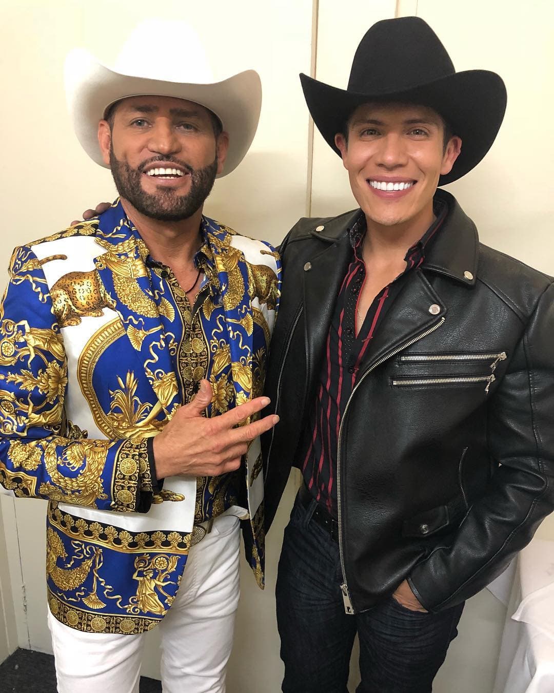 En el video, que fue grabado en Mazatlán, Sinaloa, también participan Gaby González y Christopher Júarez, "Popotillo".