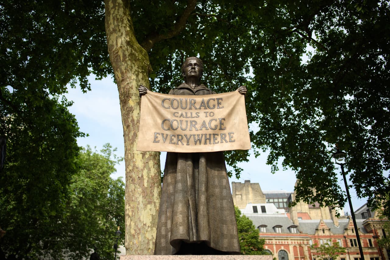 Aunque no hubo una reacción inmediata, esta marcha dio inicio a una serie de protestas que reunió a mujeres de todos los estratos sociales. La atención pública y la presión sobre el gobierno hizo que, finalmente, tras varios años de negociaciones, el parlamento aprobara en 1928 una ley para que las mujeres pudieran votar.