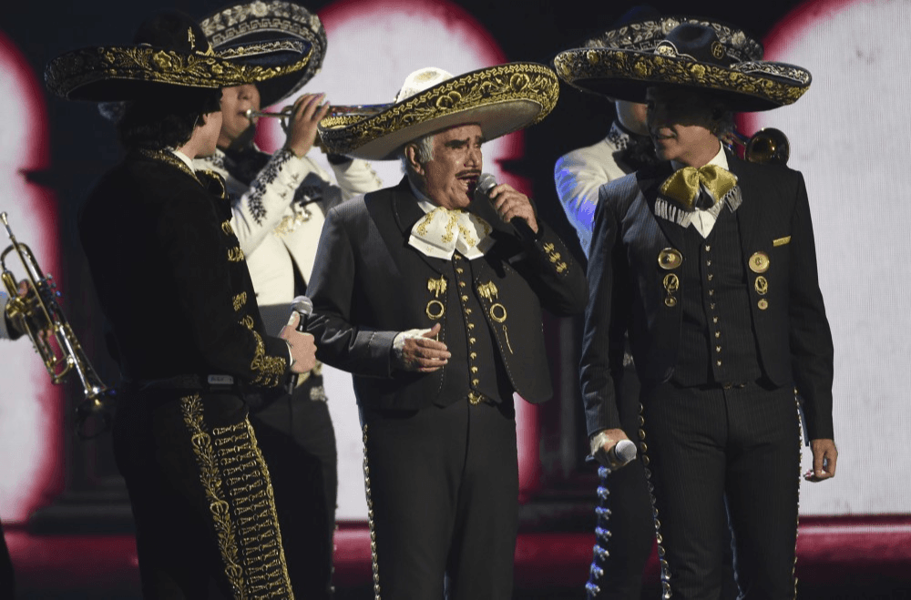 Recientemente, Chente volvió a emocionar a sus fans; todo gracias a "La Dinastía Fernández", su colaboración con su hijo Alejandro y su nieto Alex, la cual presentaron durante la gala del Grammy Latino en noviembre de 2019.