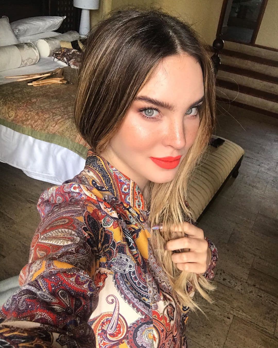Lupillo Rivera vuelve a reaccionar a imagen de Belinda en Instagram