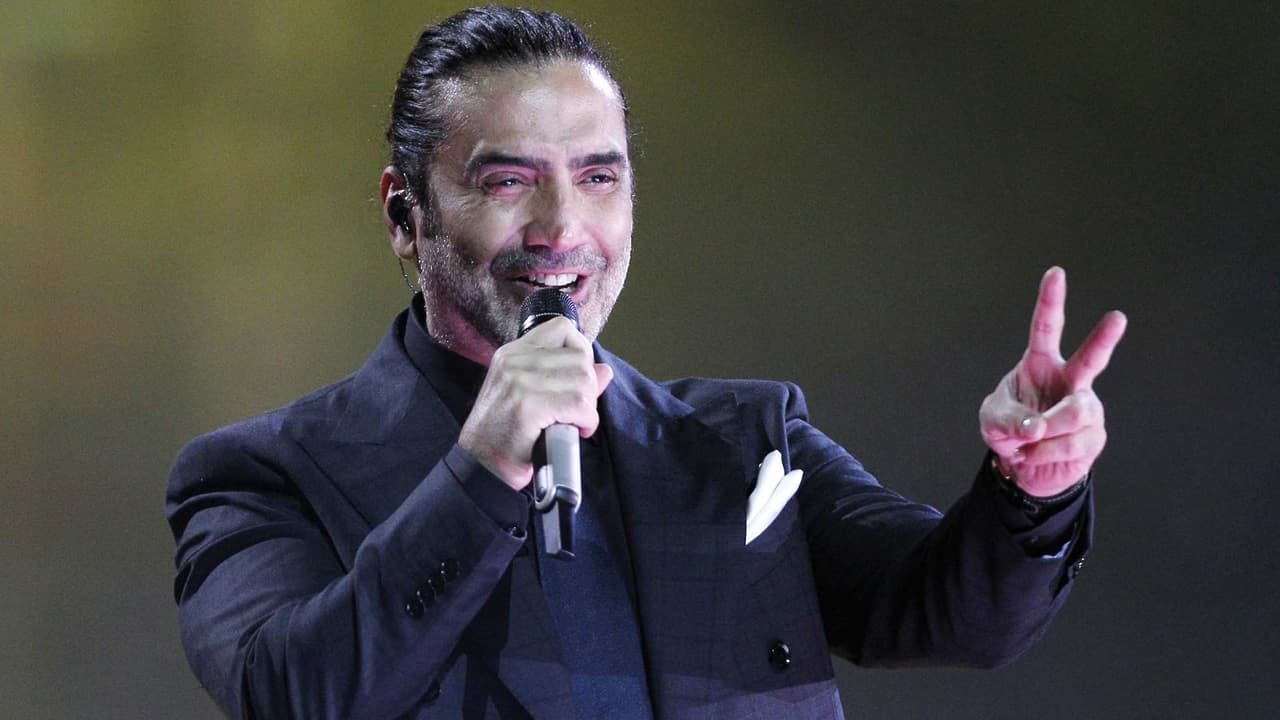El gran gesto de "El Potrillo' con el fan que invadió el escenario