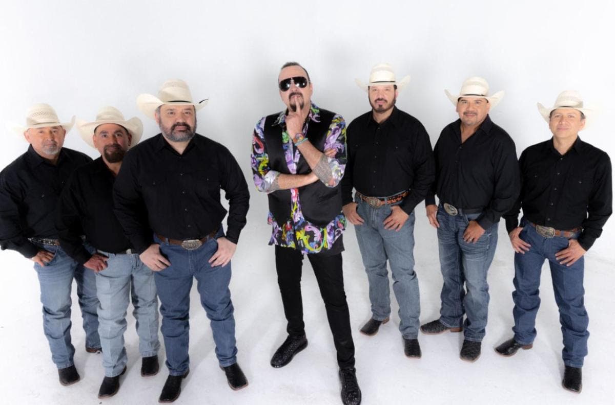 Pepe Aguilar e Intocable están en tendencia con 'No Me Hablen de Amor'
