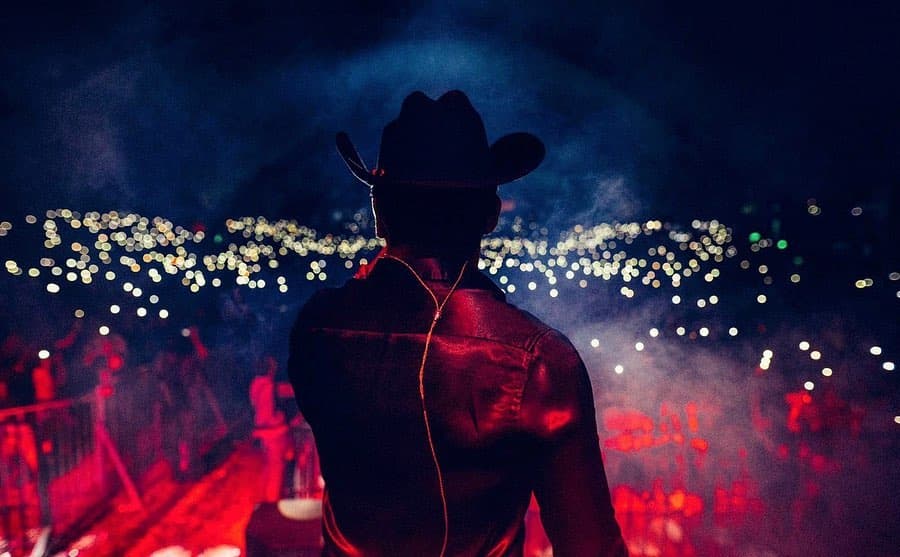 Christian llegó a Aguascalientes procedente de Medellín, Colombia, donde grabó el video de Esta Noche, tema que viene incluido en su reciente disco "Ahora".