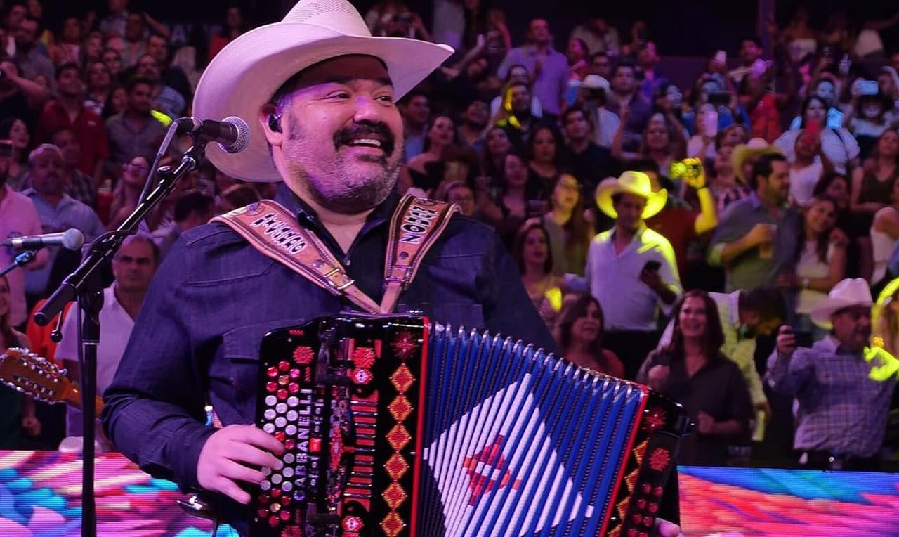 Pepe Aguilar e Intocable estrenan 'No me Hablen de Amor’