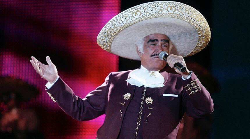Vicente Fernández Jr. detalla el estado de salud de su padre