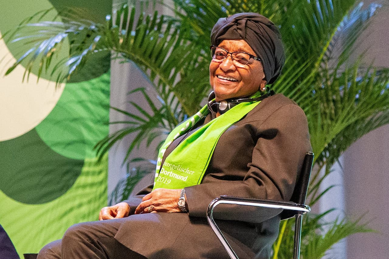 Las mujeres lograron ponerle fin a una guerra de 14 años y consiguieron, además, que su país tuviera a su primera mujer presidenta: Ellen Johnson Sirleaf. Desde el momento en que tomó el puesto, Johnson comenzó a trabajar por los derechos de las mujeres.