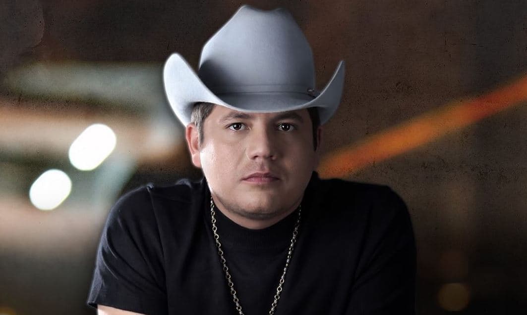 Remmy Valenzuela está en primer lugar en México con 'Se Me Hace Tequila la Boca'
