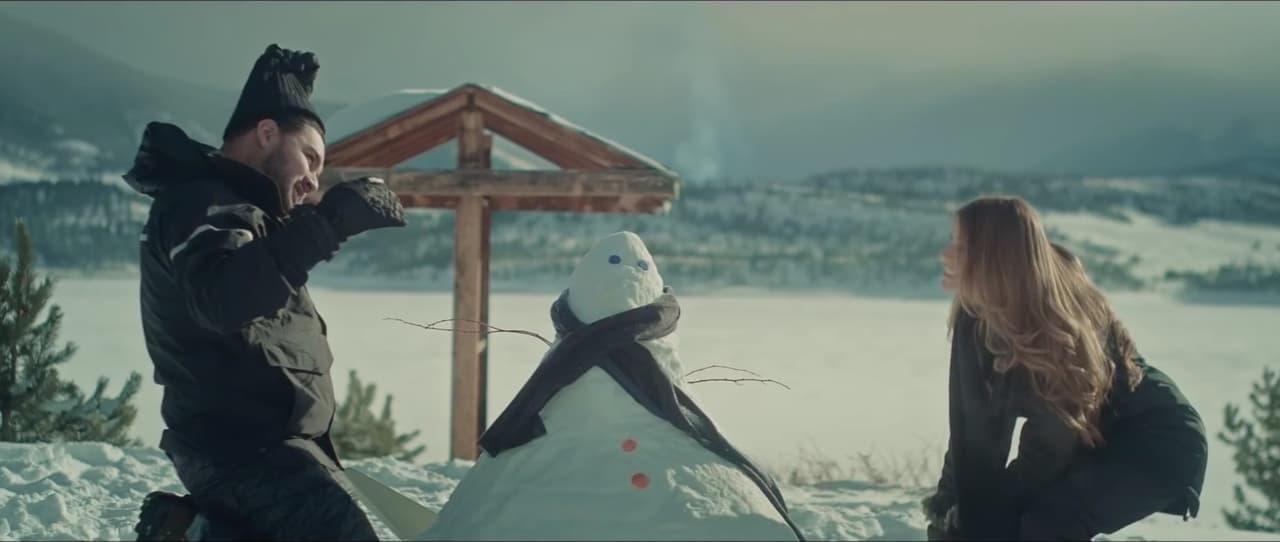 Otro éxito de la MS de su último disco fue "Por Siempre Mi Amor". El video fue filmado en asombrosos paisajes nevados de Vail, Colorado, y lo protagonizan los vocalistas Walo y Alan.