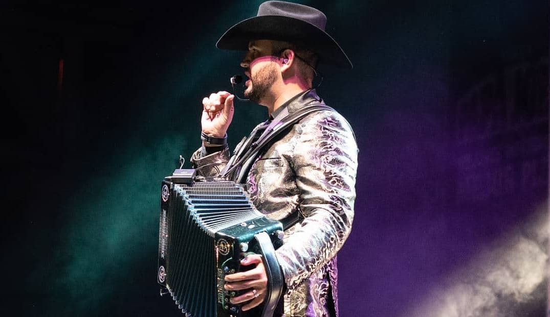 Edén Muñoz se prepara para el impacto de Willa