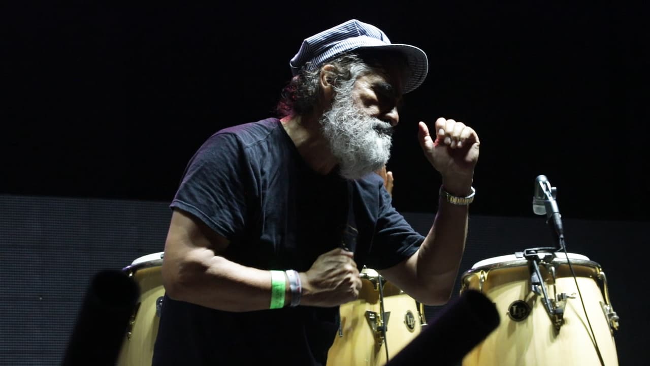 “Como la música no tiene idioma, cuando estuve en Marruecos y China yo veía que con el acordeón se empezaban a alocar a sentir la música, no tanto por el significado de la letra, sino por el ritmo”, mencionó Celso Piña en entrevista exlcusiva para BANDAMAX.TV