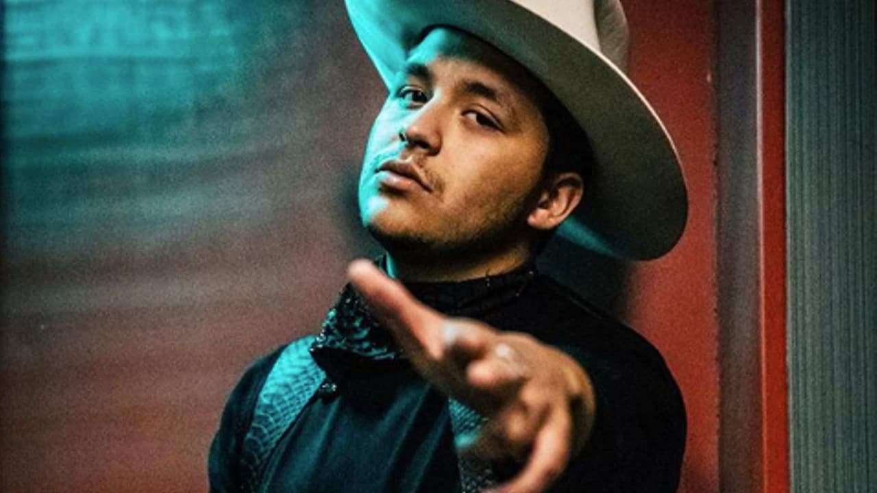 El regalo de Maná que emocionó a Christian Nodal