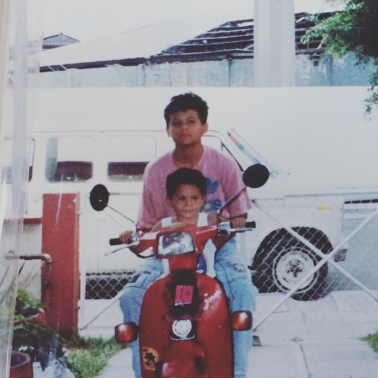 Edwin siempre ha presumido de una gran relación con su hermano Roberto Luna, incluso, próximamente se estrenará un dueto entre ambos.