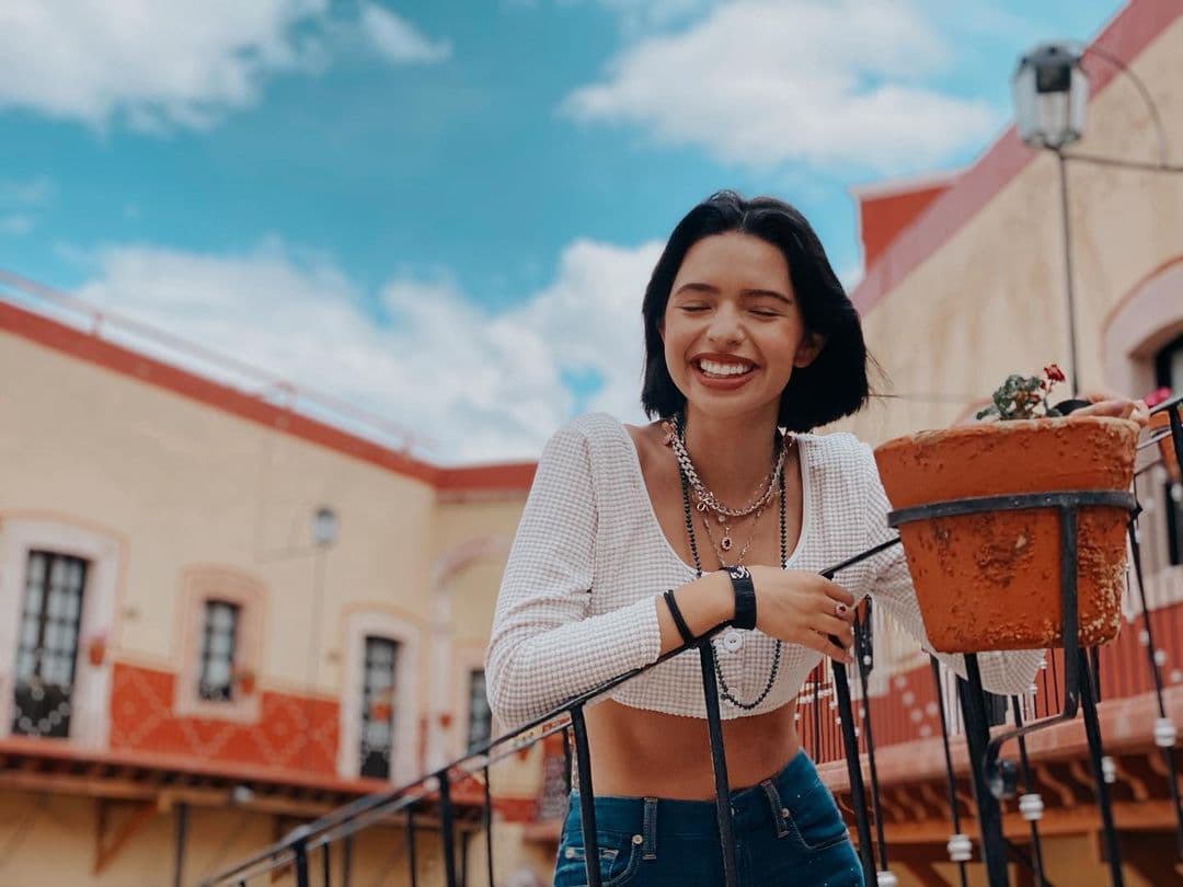 "Los números hablan por sí solos y el alcance que está teniendo la más pequeña de la dinastía Aguilar nos muestra que el legado de su familia es basado en talento y disciplina, mismo que prevalecerá y trascenderá por décadas", comparte un comunicado emitido por su oficina de relaciones públicas.