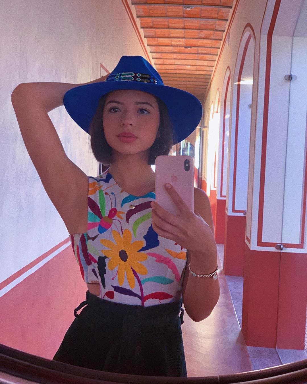 Los mejores looks de Ángela Aguilar