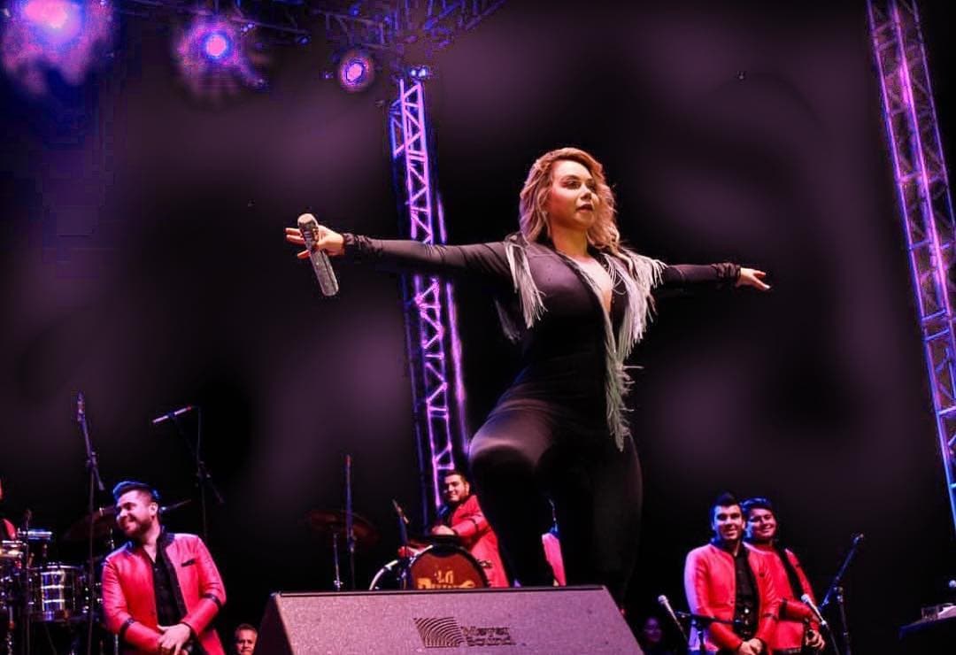 Chiquis Rivera lanza línea de perfumes; conoce todo sobre las fragancias 'Reina'