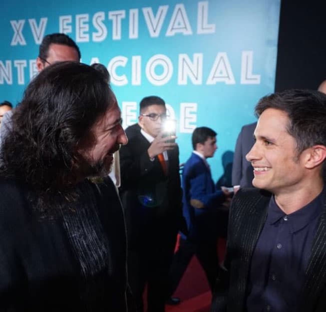 Marco Antonio Solís y Gael García Bernal