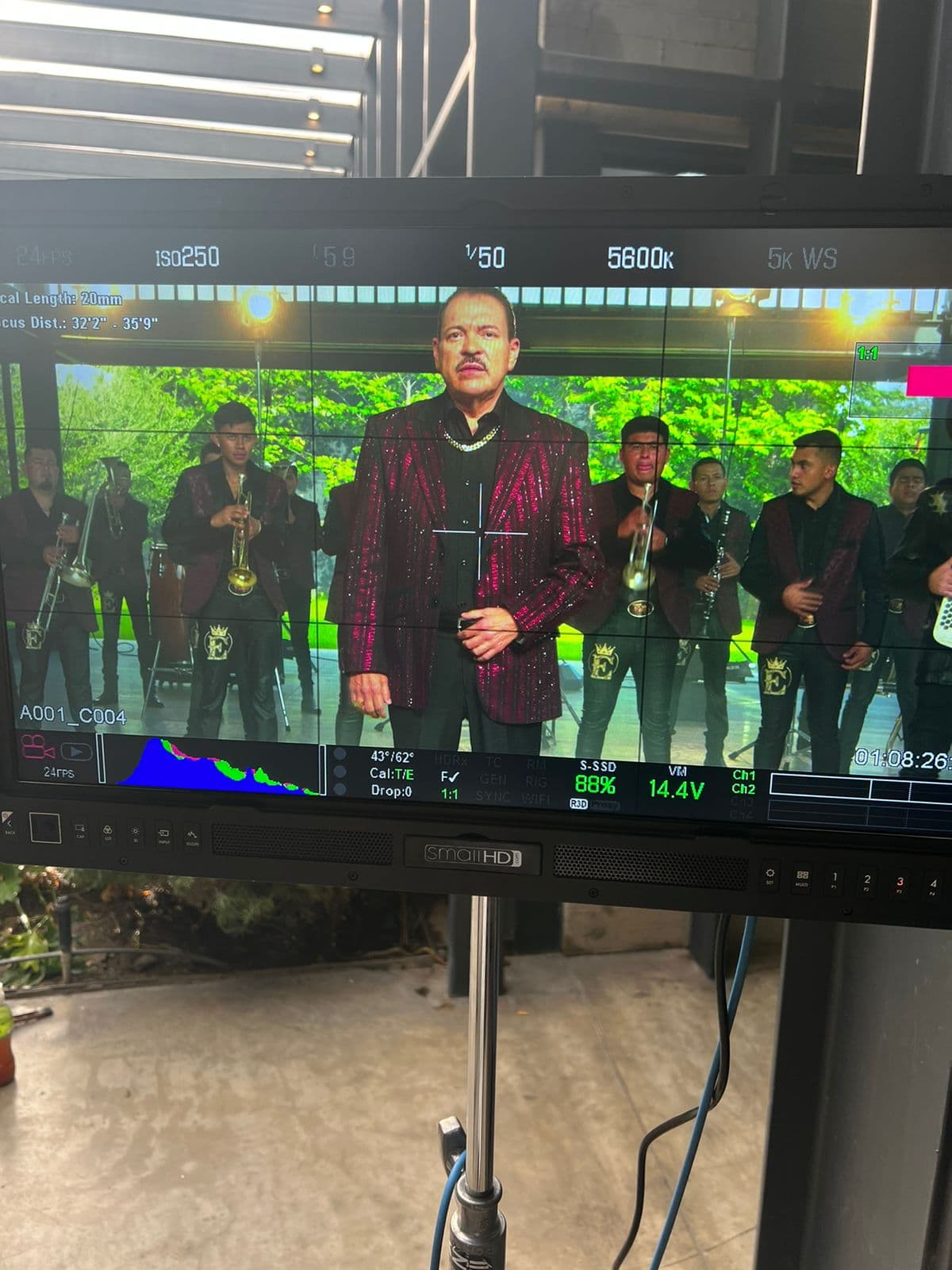 Julio Preciado prepara su nuevo sencillo 'Qué Bonito Amor'