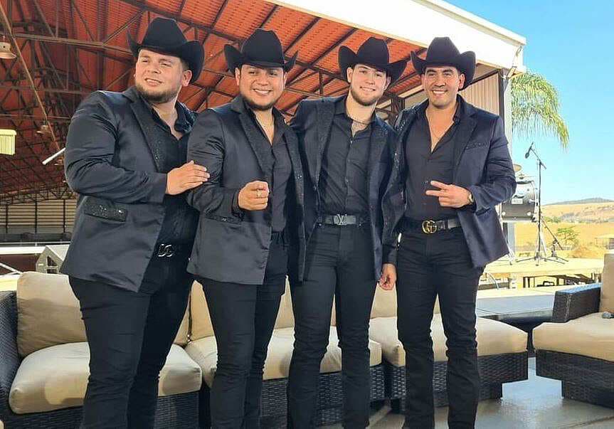 Así graba Calibre 50 su nuevo video con Tony Elizondo