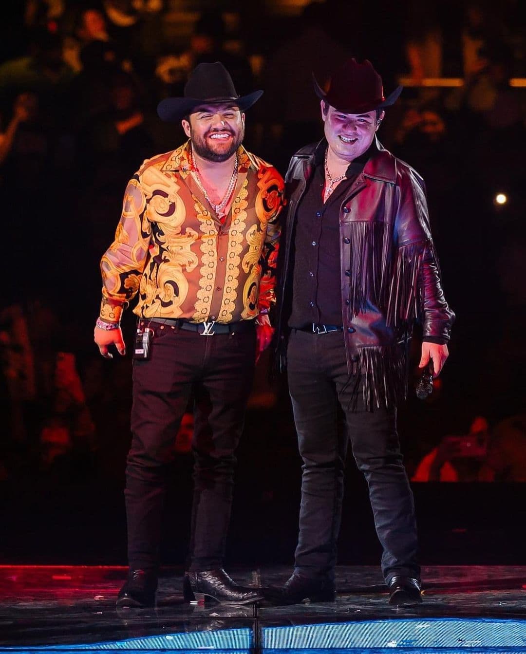Alfredo Olivas y Luis R Conríquez triunfan en la Arena Monterrey