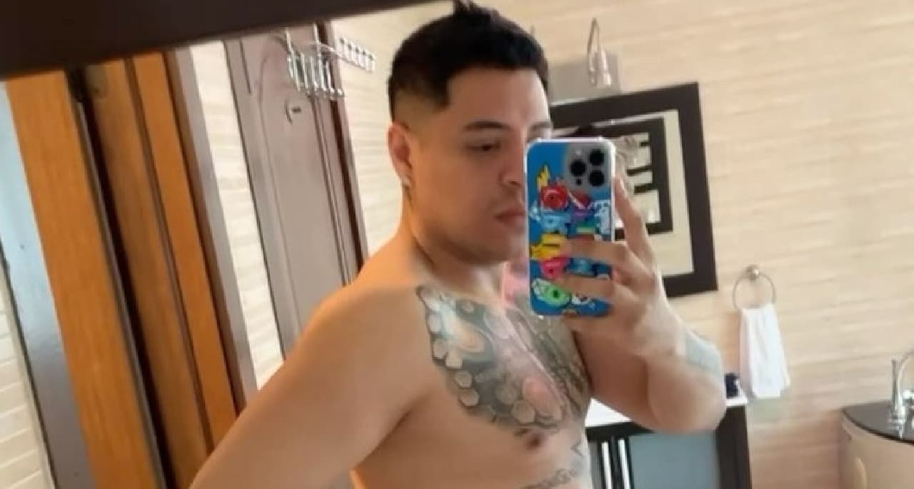 Eduin Caz presume su nuevo cuerpo a sus fans en Instagram