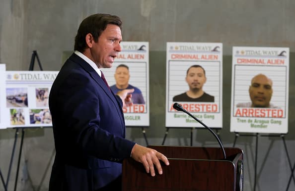 Cómo Florida construye un aparato paralelo para perseguir indocumentados