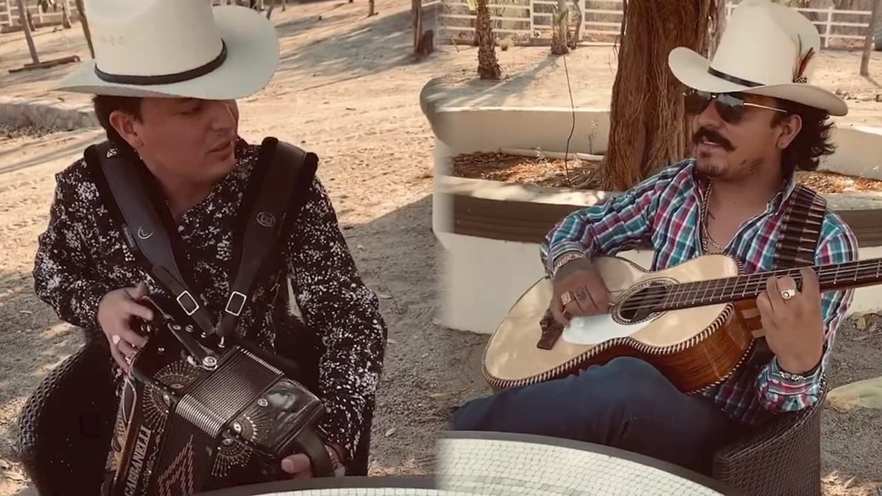 Así se oyen Los Dos Carnales interpretando 'El Prófugo' de Los Cadetes de Linares