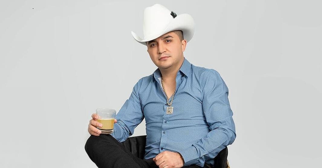 Josi Cuen compartió escenario con La Adictiva y Pequeños Musical