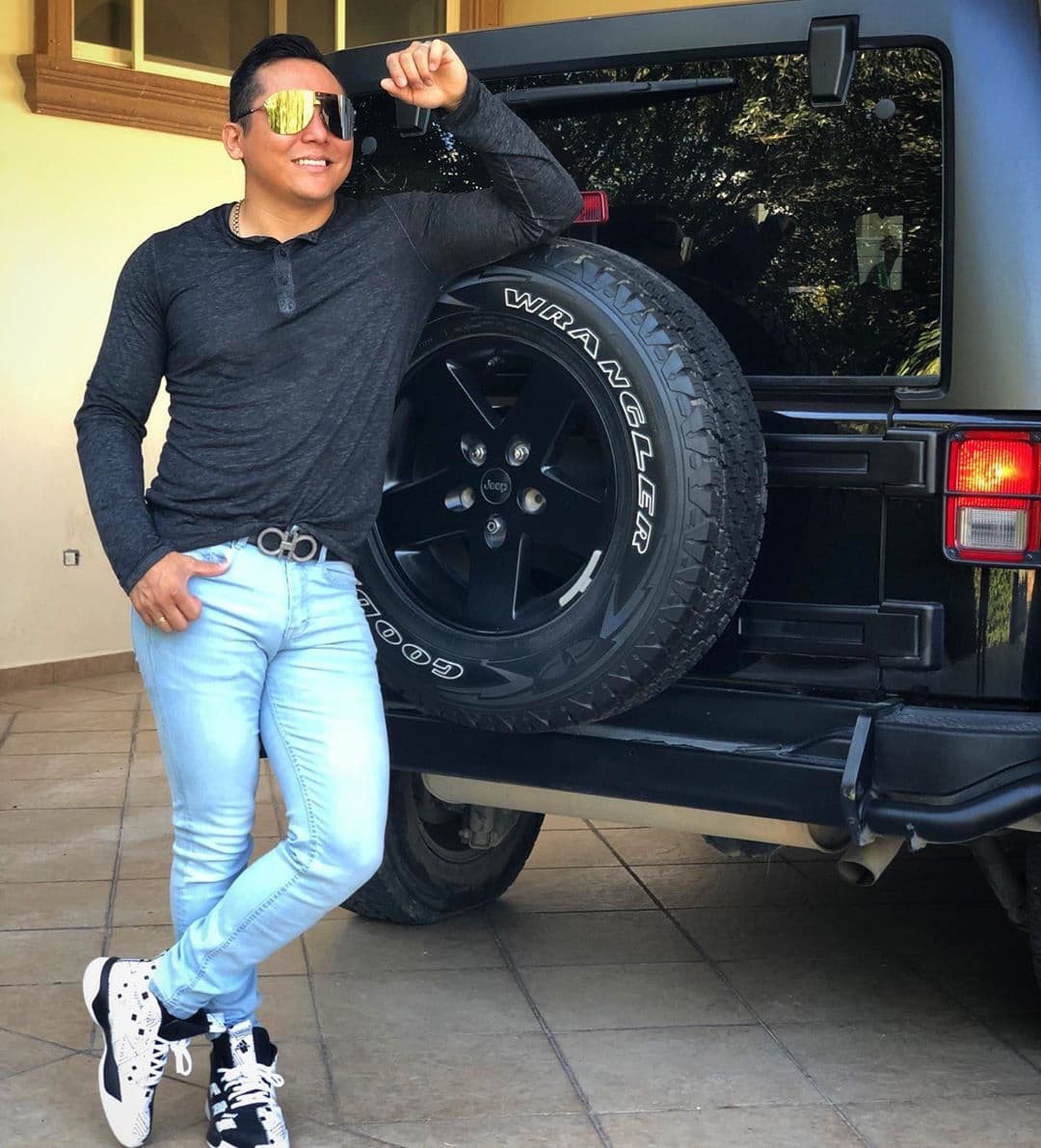 Edwin Luna se casó con Kimberly Flores el pasado 27 de julio, en la Catedral Metropolitana de Monterrey.