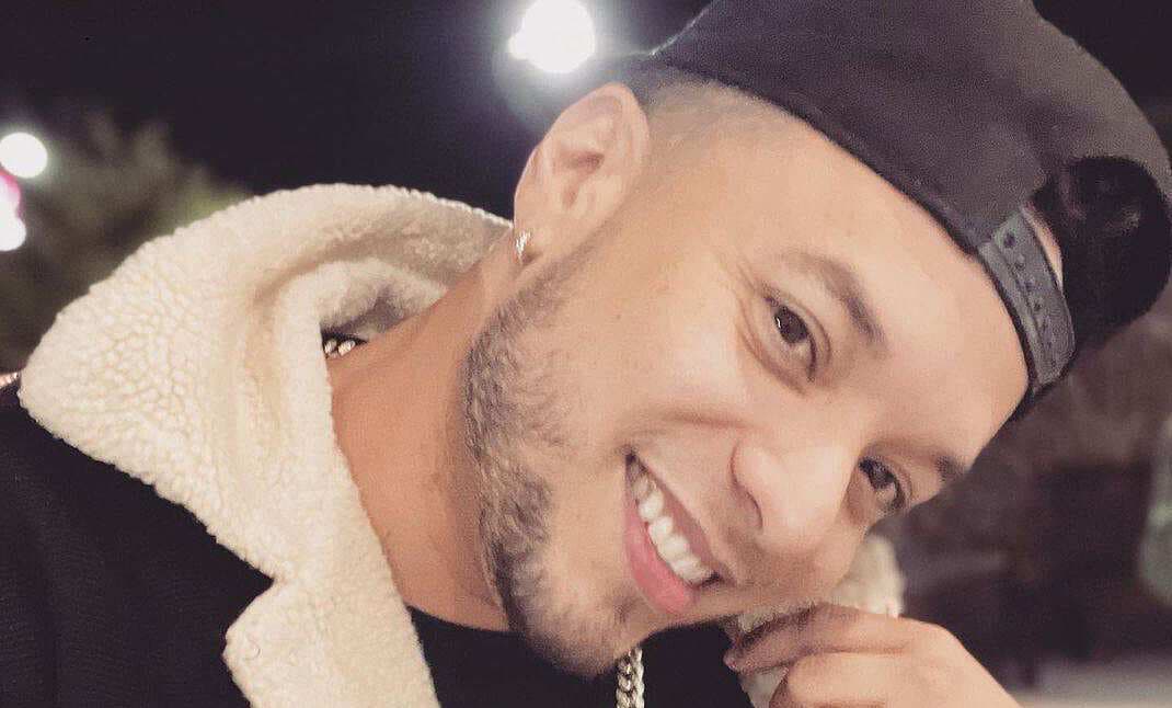 ¿Lorenzo Méndez estrena noviazgo?