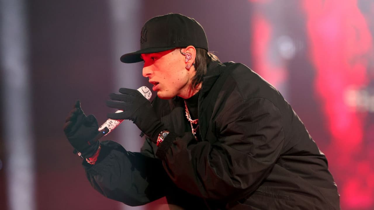 Peso Pluma encabezó la lista de los artistas más escuchados en 2023