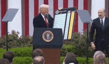 1 "acuerdo" en 30 días: ¿Qué ha pasado con los aranceles de Trump?