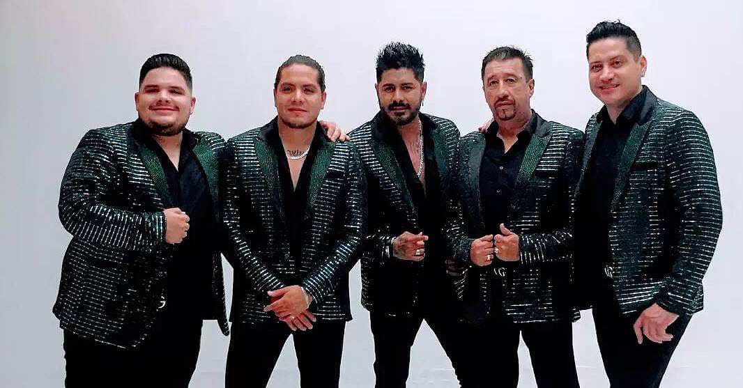 Pequeños Musical rinde homenaje a Los Bukis con ‘Necesito Una Compañera’