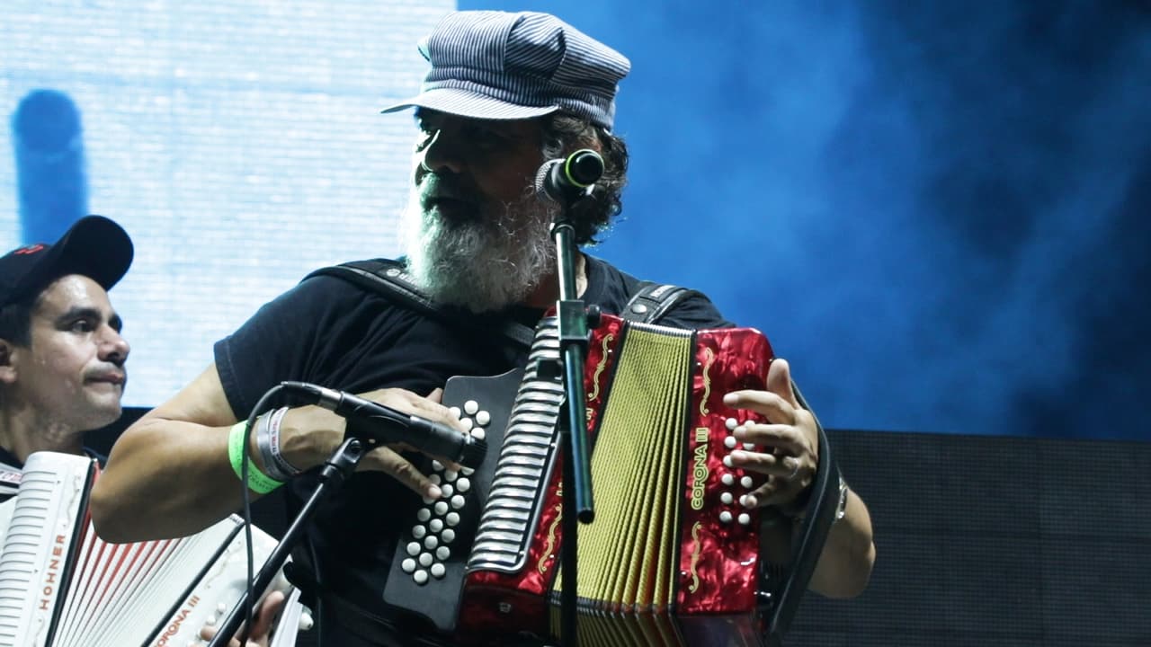 La versatilidad del compositor no terminó ahí, el arreglista logró también dominar el tropical con la fundación de su grupo Celso Piña y su Ronda Bogotá.