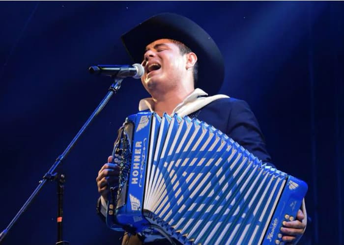 Alfredo Olivas tiene 'La mejor de las historias'