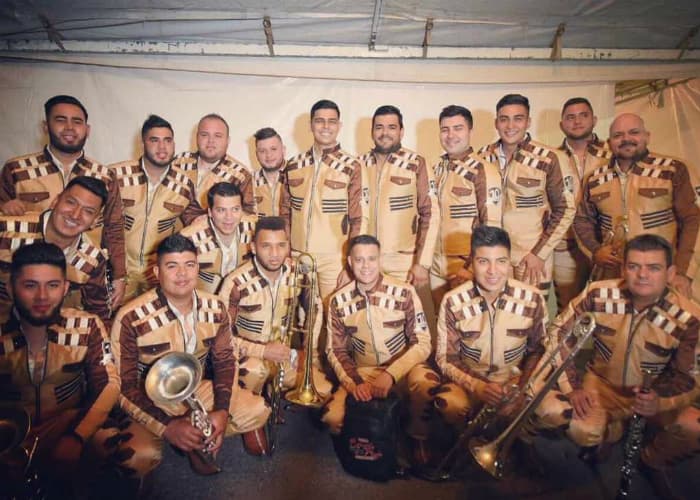 Banda Rancho viejo se mantiene 'Siempre Firme'