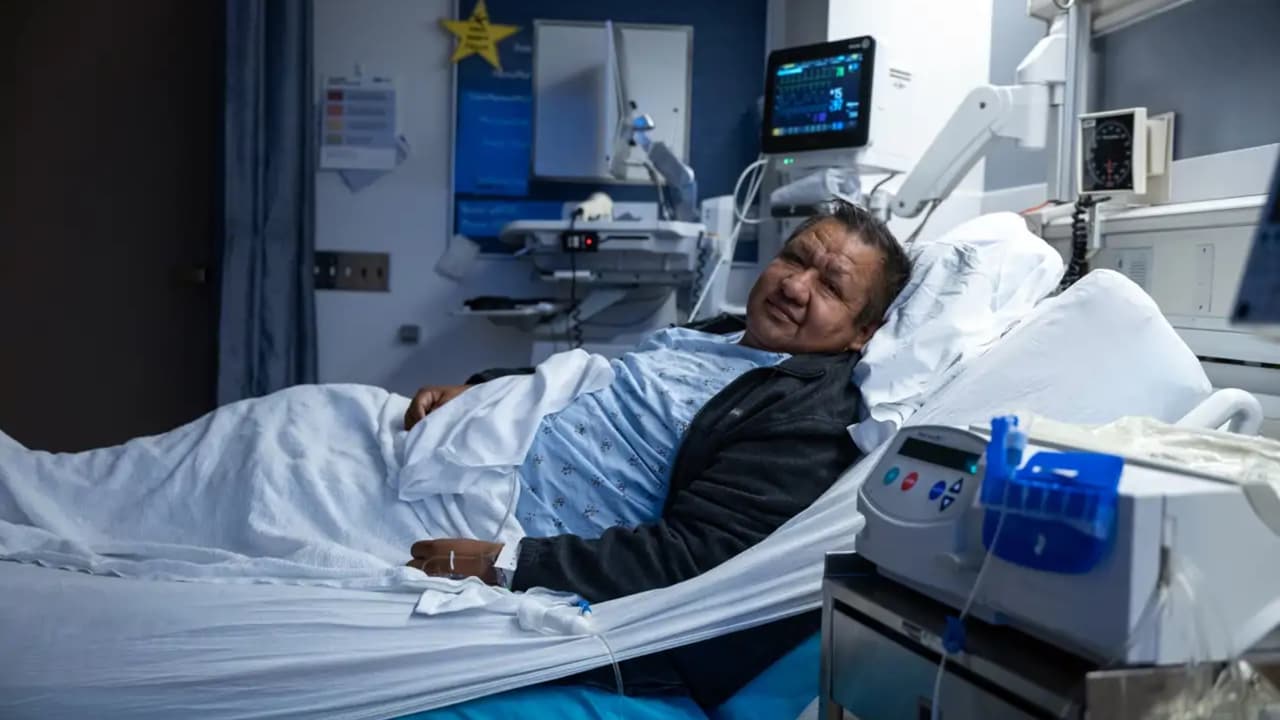 Paciente hispano recibe el primer trasplante de vejiga del mundo: así fue el histórico procedimiento