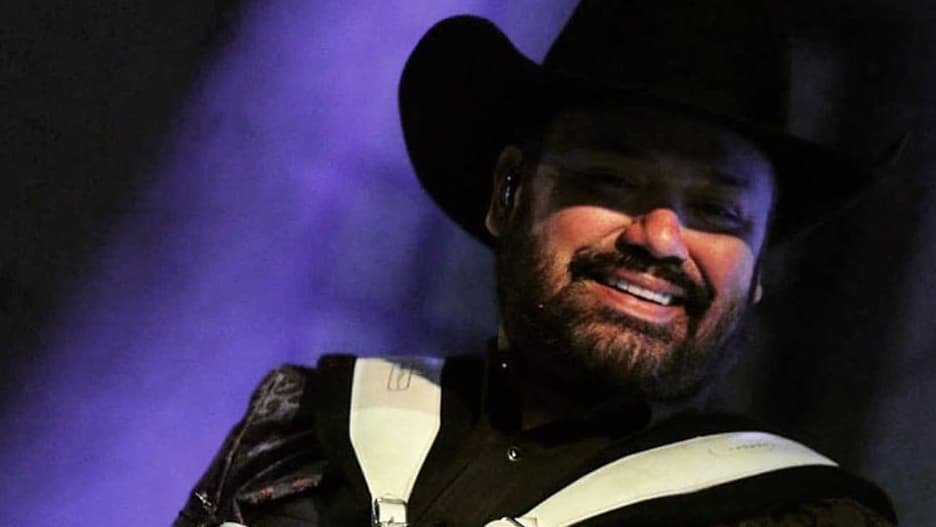 IMAGEN RELACIONADA: ¡Ricardo Muñoz de Intocable abre cuenta de Facebook!