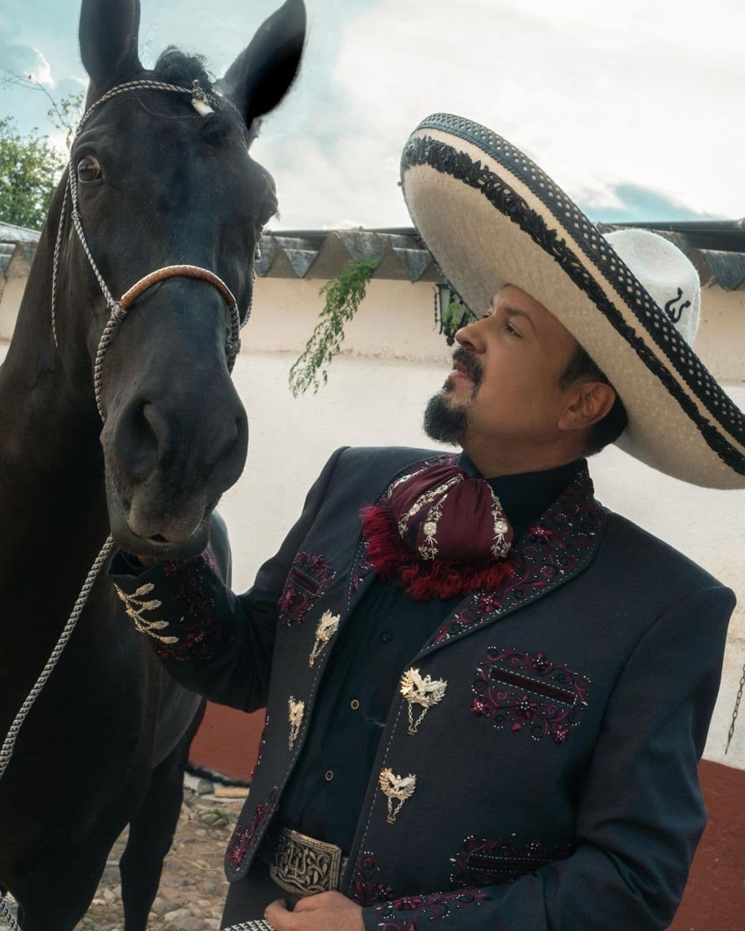 Instagram pepe aguilar