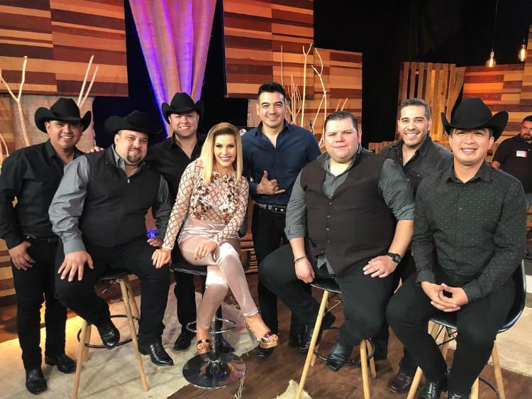Grupo Duelo estuvo en Sesiones Bandamax
