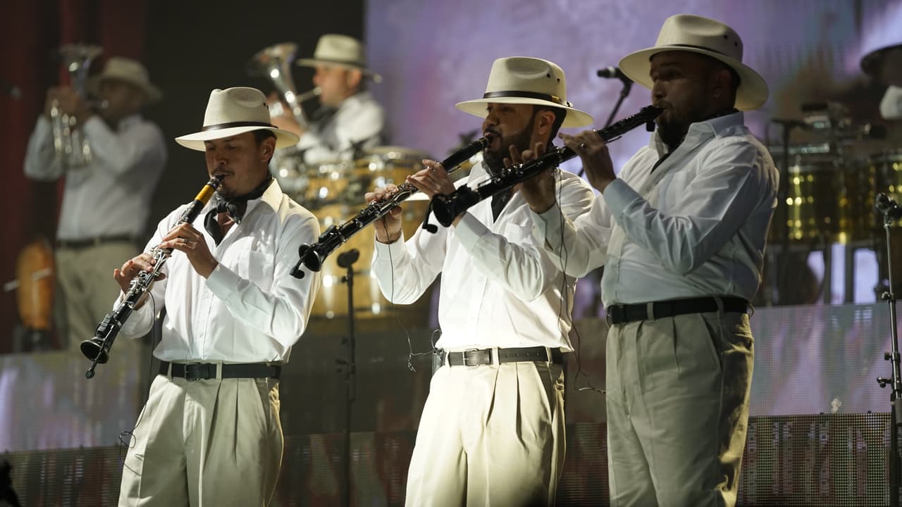 La gira "200 Años de Música Mexicana" tuvo su primer concierto el 23 de agosto en Austin, Texas. Se piensa en un futuro llevarla a México y el resto del mundo.