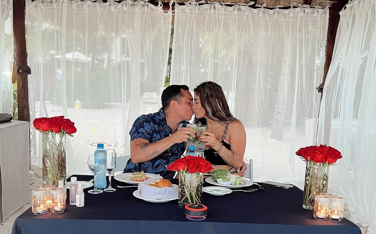 Edwin Luna y Kim Flores: Así fue su romántico viaje a la playa