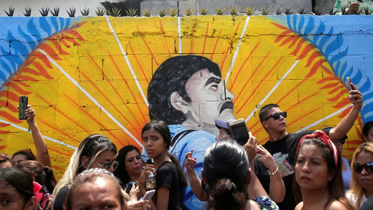 Fanáticos despidieron a Celso Piña en la Basílica de Guadalupe con baile y música