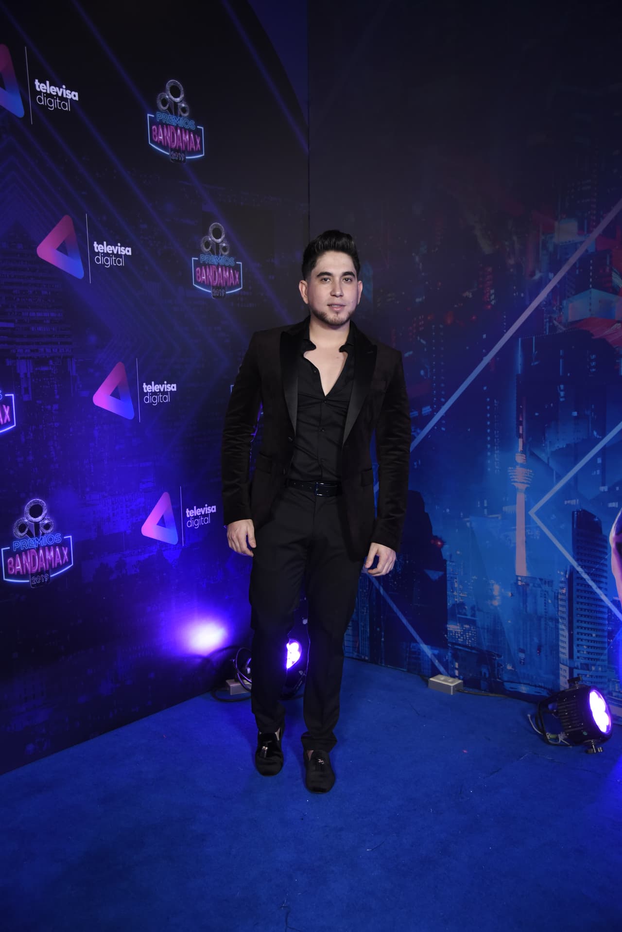 El Bebeto asegura estar agradecido con el público por tener como su canción favorita "Que te duela más que a mí".