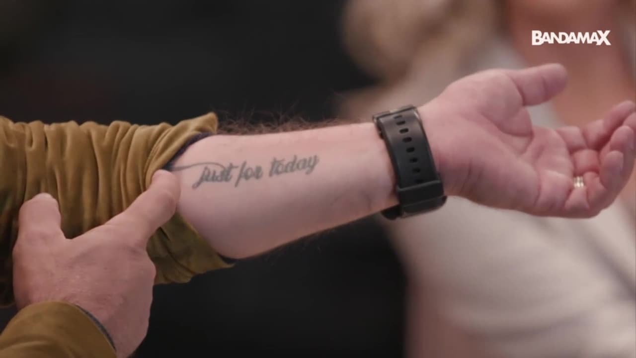 Jorge Medina explica el significado místico de los tatuajes que lleva en cada brazo