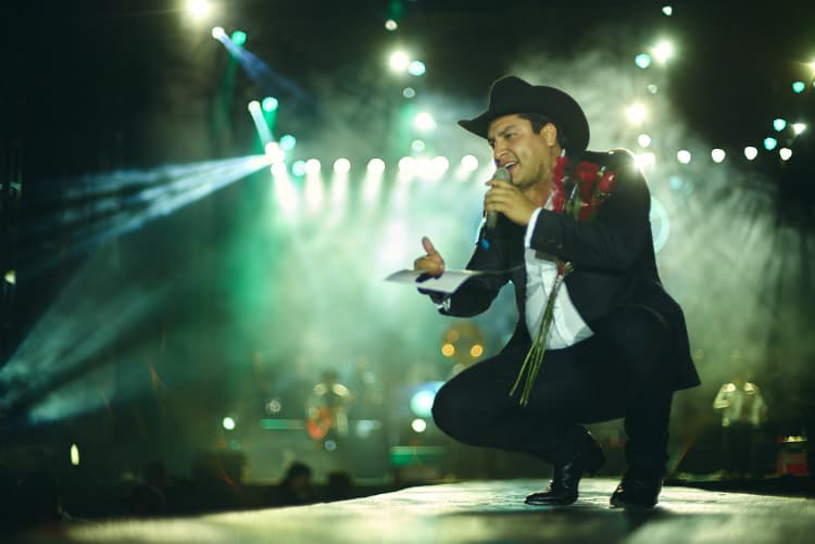 Juliá Álvarez será 'vloggero'