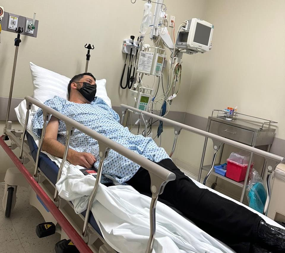Luis Ángel 'El Flaco' fue internado de urgencia en un hospital de Monterrey