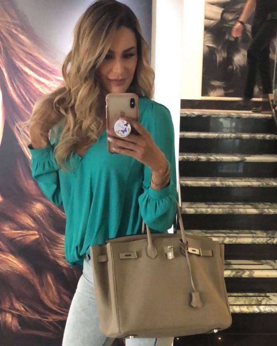 Ninel Conde presume nuevo look y encanta a sus fans